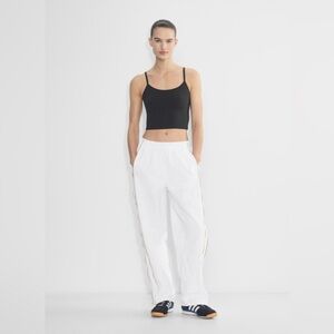 NWOT Aritzia Golden BUTTER Tank Top, Black sz M